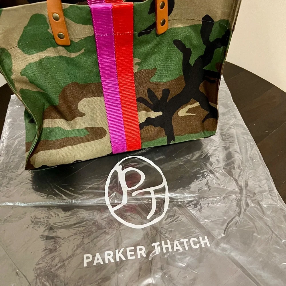Parker Thatch Camo Handbag - Picture 7 of 7